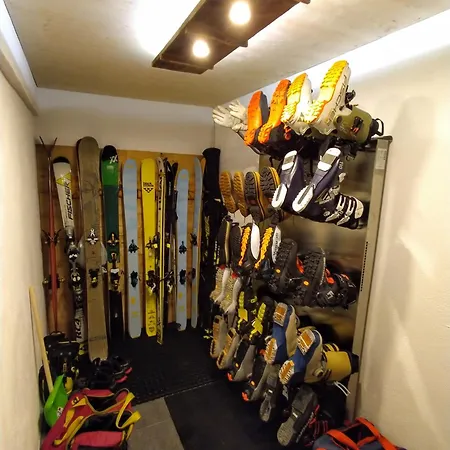 Arlberghaus Rocks Holiday home Flirsch
